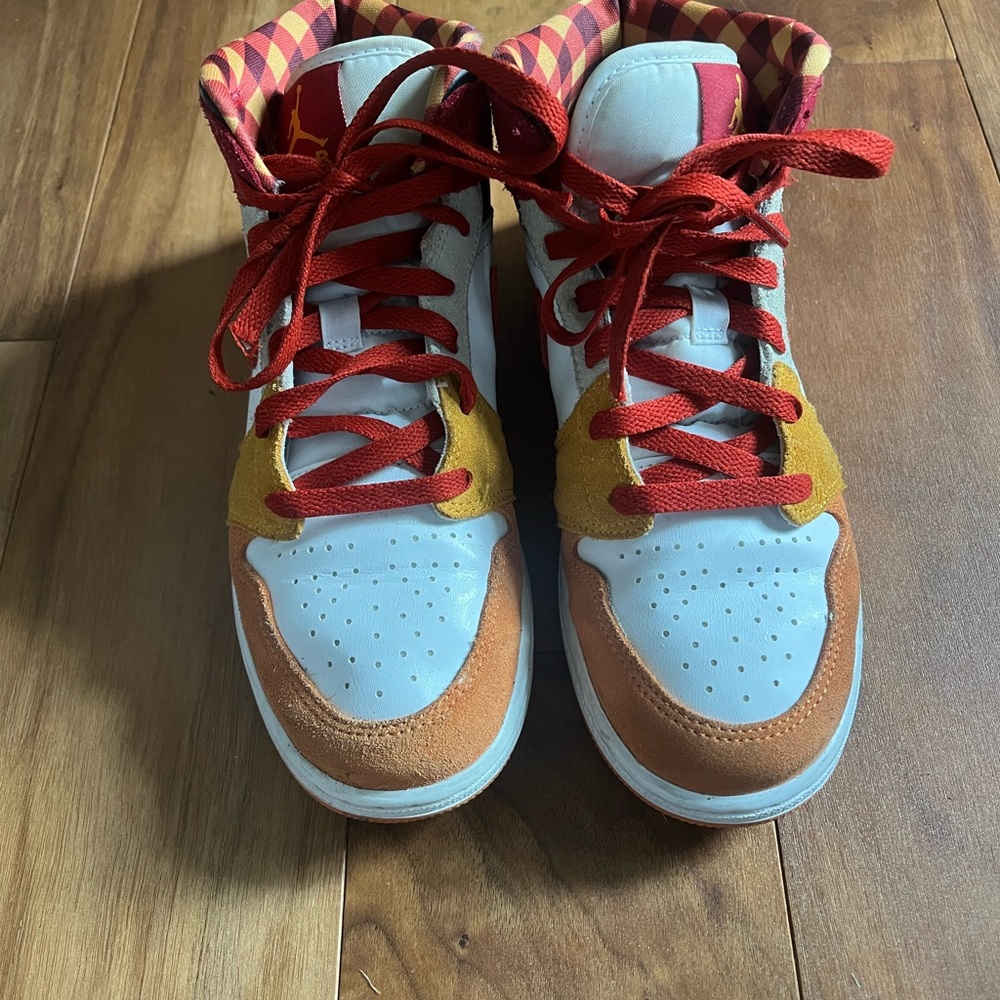 Air Jordan 1 Mid SE Picnic